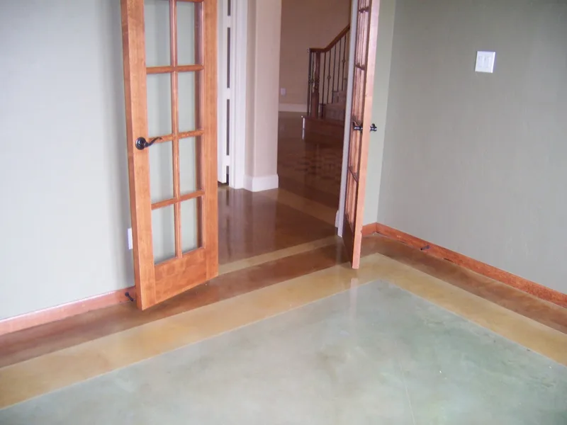 Double scored border for stained concrete floor